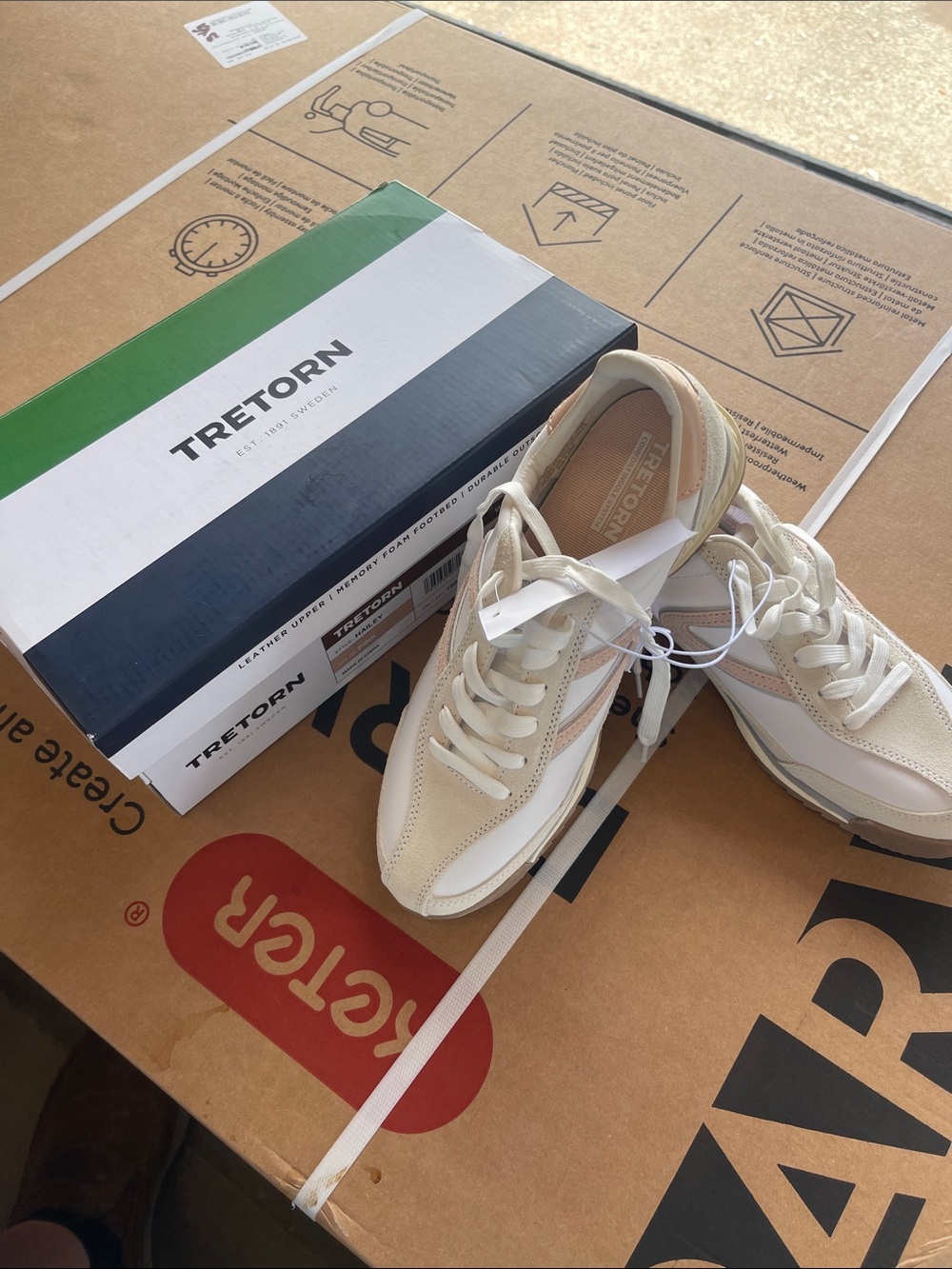 Tretorn womens Cream and White Low-Top Sneakers